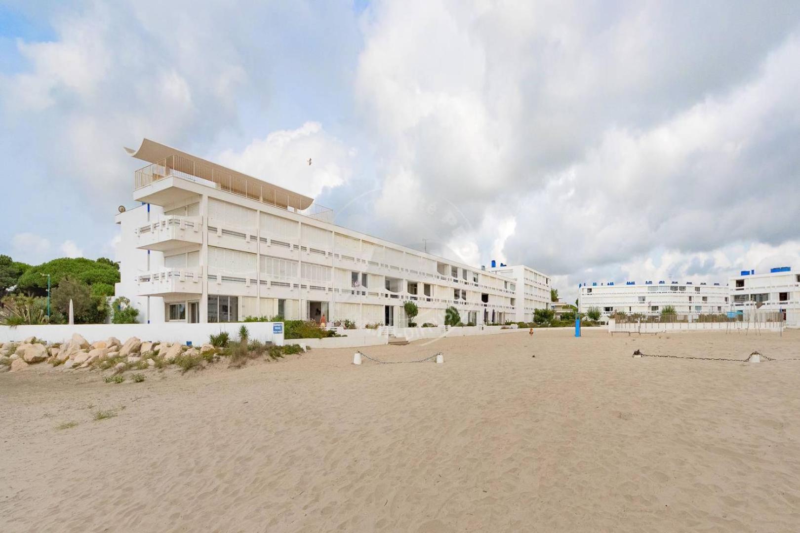 As17378 - P4 Dans Une Residence Sur La Plage Avec Vue Mer Et Piscine Le Grau-du-Roi Zewnętrze zdjęcie